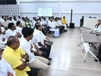 రైతులతో ముఖ్యమంత్రి చంద్రబాబు