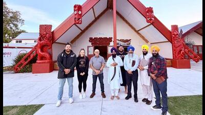 Akal Takht acting jathedar Giani Kuldeep Singh Gargaj on Saturday participated in a food distribution drive organised by the Supreme Sikh Society of New Zealand.