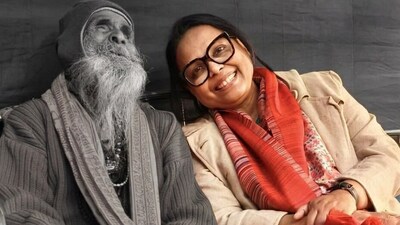 ‘আদরের মানুষগুলো আর থাকছে না কাছে…’, প্রয়াত বাউল সাধক কানাই দাস, মন কাঁদছে লোপার ‘আদরের মানুষগুলো আর থাকছে না কাছে…’, প্রয়াত বাউল সাধক কানাই দাস, মন কাঁদছে লোপার