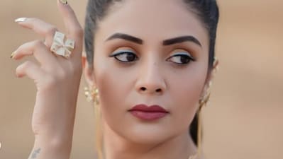 <p>స్టార్ మాలో వస్తున్న ‘మ్యాడ్ ఫర్ ఈచ్ అదర్’ కపుల్ రియాలిటీ గేమ్ షో ఎపిసోడ్ కోసం శ్రీముఖి ఇలా రెడీ అయింది. </p> (instagram-Sreemukhi)
