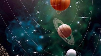 Rare Alignment of four planets: ఒకే వరుసలో నాలుగు గ్రహాలు.. ధన యోగంతో ఈ రాశులకు కనీవినీ ఎరుగని విధంగా లాభాలు (pinterest) Rare Alignment of four planets: ఒకే వరుసలో నాలుగు గ్రహాలు.. ధన యోగంతో ఈ రాశులకు కనీవినీ ఎరుగని విధంగా లాభాలు (pinterest)