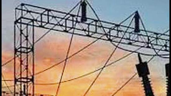 In its last tariff order, UPERC had flagged a substantial regulatory surplus of over ₹18,500 crore which remained even after adjusting the annual revenue gap. (REPRESENTATIONAL IMAGE)