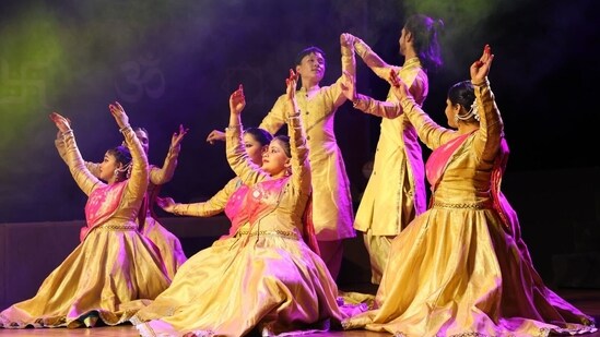 The performance tackled the profound spiritual question: "Who is the doer?"
