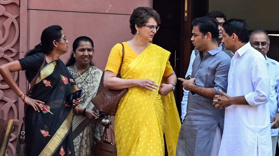 কেন্দ্রকে চ্যালেঞ্জ ছুঁড়লেন প্রিয়াঙ্কা গান্ধী (Jitender Gupta)