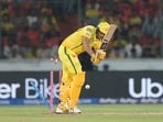 <p>హైదరాబాద్‌లోని రాజీవ్ గాంధీ ఇంటర్నేషనల్ స్టేడియంలో శనివారం రాత్రి జరిగిన పోరులో రుతురాజ్ గైక్వాడ్ సారథ్యంలోని చెన్నై సూపర్ కింగ్స్ 10 పరుగుల తేడాతో ఓటమి చవిచూసింది. అయితే, ఈ ఓటమి తర్వాత కూడా ఆ జట్టు ఐపీఎల్​ 2026 పాయింట్స్​ టేబుల్​లో పైకి వెళ్లడం గమనార్హం. మ్యాచ్‌కు ముందు ఎనిమిదో స్థానంలో ఉన్న చెన్నై, ఓడిపోయిన తర్వాత ఏడో స్థానానికి చేరుకోవడం అందరినీ ఆశ్చర్యానికి గురిచేస్తోంది.</p>(AP)