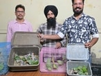 The shop owner, Rajesh Puri, was apprehended and taken to the Lahori Gate police station. (HT)