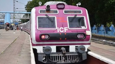 ఎంఎంటీఎస్లో ఉచిత ప్రయాణం ఎంఎంటీఎస్లో ఉచిత ప్రయాణం