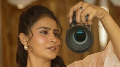 <p>‘షుగర్, స్పైస్ అండ్ ఎవ్రీథింగ్ నైస్’ అనే క్యాప్షన్ తో ఈ ఫొటోలను ఆదివారం (ఏప్రిల్ 19) ఇన్ స్టాలో కావ్యశ్రీ పోస్టు చేసింది. </p> (instagram-kavyashree natraj) <p>‘షుగర్, స్పైస్ అండ్ ఎవ్రీథింగ్ నైస్’ అనే క్యాప్షన్ తో ఈ ఫొటోలను ఆదివారం (ఏప్రిల్ 19) ఇన్ స్టాలో కావ్యశ్రీ పోస్టు చేసింది. </p> (instagram-kavyashree natraj)