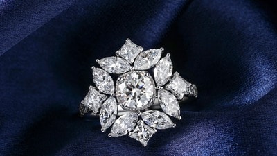 Diamonds: ఈ 6 రాశులకు వజ్రం వరం వంటివి.. వీళ్ళు ధరిస్తే లైఫ్ టర్న్ అయ్యినట్టే (pixel) Diamonds: ఈ 6 రాశులకు వజ్రం వరం వంటివి.. వీళ్ళు ధరిస్తే లైఫ్ టర్న్ అయ్యినట్టే (pixel)
