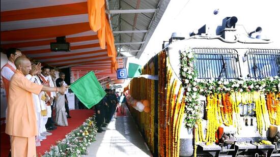 Uttar Pradesh CM Yogi Adityanath flagging off Somnath Swabhiman Yatra in Lucknow on April 19. (Sourced)