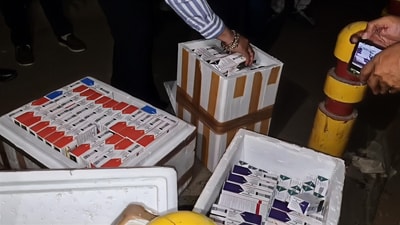 Officials said the CEO failed to produce any valid licence for stocking or sale. (HT Photo) Officials said the CEO failed to produce any valid licence for stocking or sale. (HT Photo)