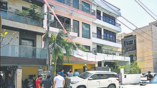 Paras and the accused neighbour live on separate floors of the same building. (Vipin Kumar/HT Photo)