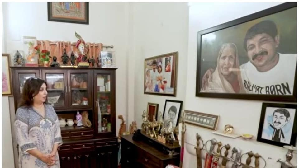মনোজের কাছে তরোয়ালের সংগ্রহ রয়েছে - একটি ঘর রয়েছে যেখানে মনোজ অনেক পুরষ্কারের পাশাপাশি প্রচুর তলোয়ার রেখেছেন। মনোজ বলেছিলেন যে এই সমস্ত তলোয়ার তাঁর ভক্তরা তাকে দিয়েছে এবং তিনি সেগুলির একটি সংগ্রহ তৈরি করেছেন।(instagram)