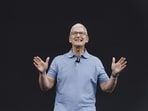 As Tim Cook prepares to step down from Apple, his emotional message to employees has drawn attention.