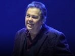 Alan Osmond passed away surrounded by family, after a long battle with multiple sclerosis since 1987.
