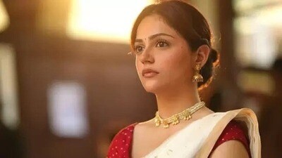 অ্যালজাইমার্সে আক্রান্ত দাদুকে হারালেন অনীত