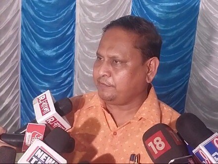 ফের বিতর্কে হুমায়ুন কবীর