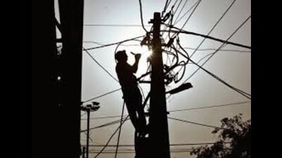 A PSPCL spokesperson said that the ‘modernisation’ projects worth ₹5,000 crore involve shifting overhead cables, upgrading transformer capacities, and integrating smarter distribution technology. A PSPCL spokesperson said that the ‘modernisation’ projects worth ₹5,000 crore involve shifting overhead cables, upgrading transformer capacities, and integrating smarter distribution technology.