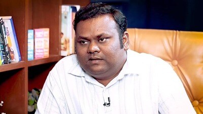 ఇప్పటికీ గుడిలోకి నో ఎంట్రీ.. తిన్న ప్లేట్లు కడిగించుకున్నారు.. పండుగ వస్తే ఏడ్చేవాళ్లం: పంచాయత్ నటుడి షాకింగ్ కామెంట్స్ ఇప్పటికీ గుడిలోకి నో ఎంట్రీ.. తిన్న ప్లేట్లు కడిగించుకున్నారు.. పండుగ వస్తే ఏడ్చేవాళ్లం: పంచాయత్ నటుడి షాకింగ్ కామెంట్స్
