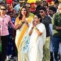 ‘মেরুদণ্ড নেই, লাল পতাকা এখন বিরিয়ানির হাঁড়িতেই দেখা যায়’, বামেদের নিয়ে বেফাঁস সায়ন্তিকা