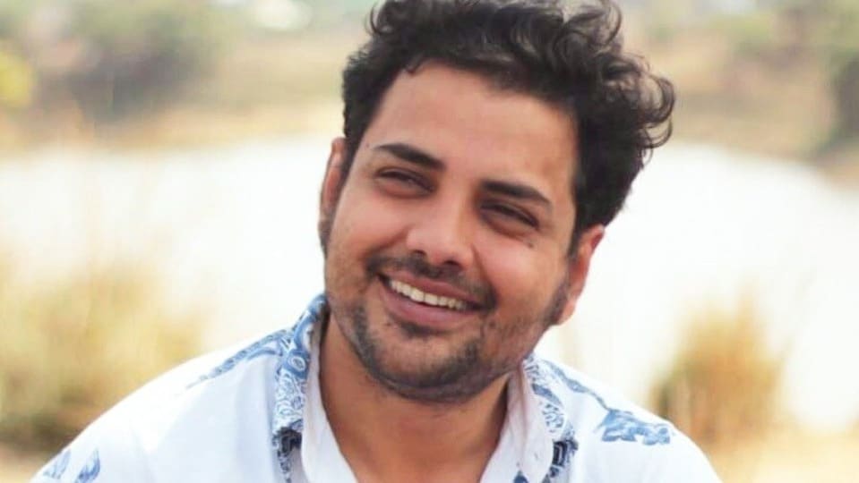 শেষে নায়ক বলেন, 'মহানায়ক হিসেবে তাঁর যে স্বতন্ত্র আভিজাত্য, সেই সৌন্দর্য ও মর্যাদাবোধটুকু আমি পর্দায় ধারণ করার আন্তরিক চেষ্টা করেছি।' 
