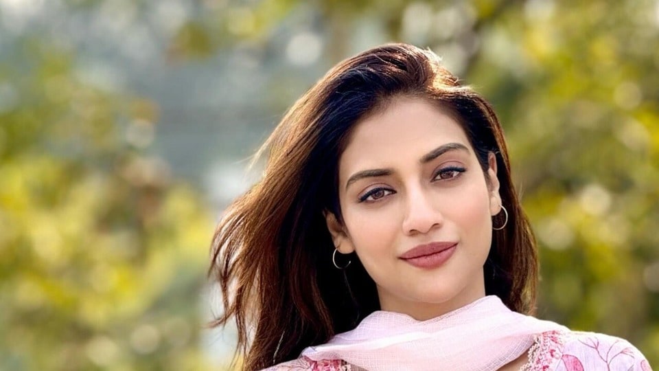 বুধবার সকালে ইডির দফতরে হাজিরা অভিনেত্রীর