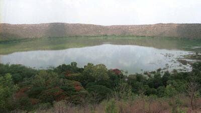 A view of Lonar Crater - the only hypervelocity Natural impact crater in Basaltic Rock in the world. Photo by Girish Srivastava/HT 10-06-02 A view of Lonar Crater - the only hypervelocity Natural impact crater in Basaltic Rock in the world. Photo by Girish Srivastava/HT 10-06-02
