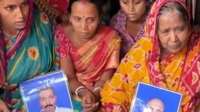হরগোবিন্দের স্ত্রী পারুল দাস আজ ভোটাধিকার প্রয়োগ করলেন। হরগোবিন্দের স্ত্রী পারুল দাস আজ ভোটাধিকার প্রয়োগ করলেন।