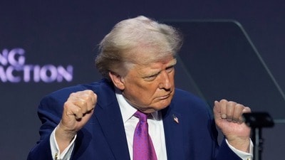US ছাড়ার কথা ভাবছেন ৪০ শতাংশ ভারতীয় (AP) US ছাড়ার কথা ভাবছেন ৪০ শতাংশ ভারতীয় (AP)