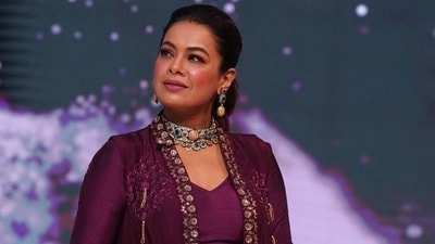 ইমনের অন্দরমহলে উঁকি। ইমনের অন্দরমহলে উঁকি।