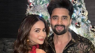 বিবাহিত হয়েও 'সিচুয়েশনশিপ'-এ আছেন রকুল-জ্যাকি! বিবাহিত হয়েও 'সিচুয়েশনশিপ'-এ আছেন রকুল-জ্যাকি!