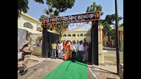LU vice-chancellor, prof JP Saini, inaugurating a refurbished hostel (HT Photo)