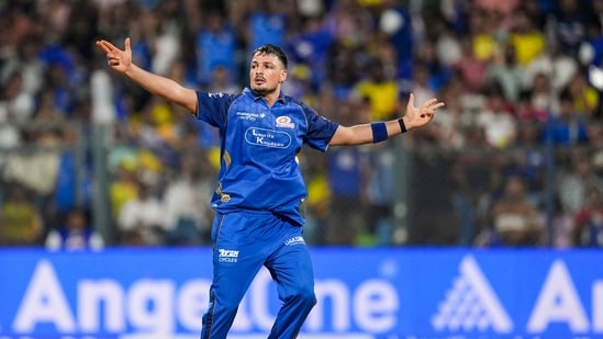 AM Ghazanfar was the pick of the bowlers for the Mumbai Indians by claiming two crucial wickets to put pressure on Chennai.(PTI)