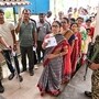 জনগণের মন পেতে অভিনব কৌশল(PTI)
