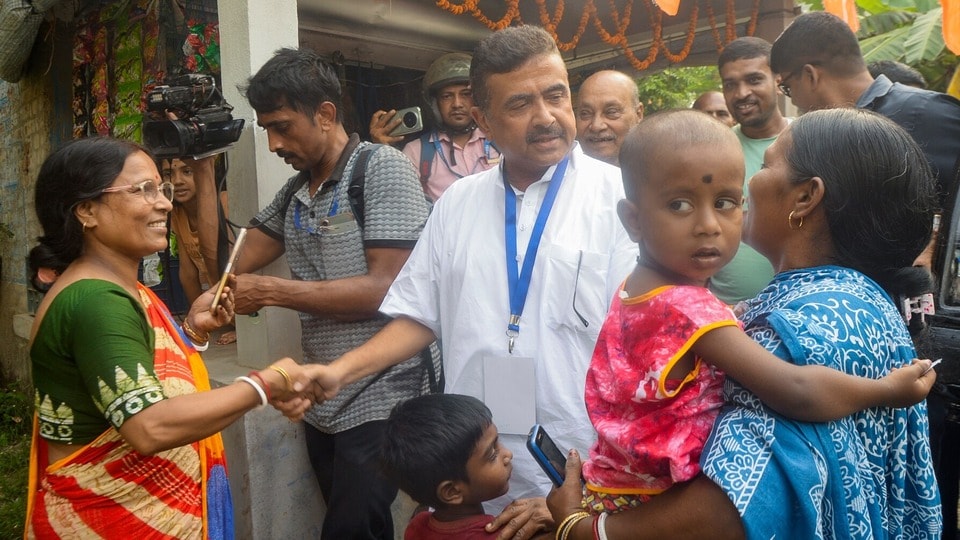 শুভেন্দু বলেন, 'এবার বাংলায় যদি কোনও পরিবর্তন না আসে তবে রাজ্য থেকে সনাতন শেষ হয়ে যাবে।' ( saikat paul)