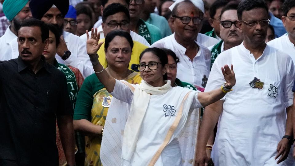 TMC chief and chief minister Mamata Banerjee told voters at Kolkata’s Chowringhee constituency around 5 pm that the record turnout pointed toward her party’s victory. (AP)