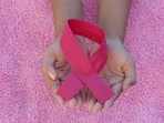 Read more to find out common early stage symptoms of cancer.(Unsplash)