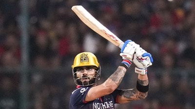 విరాట్ కోహ్లీ రికార్డుల మోత.. (PTI) విరాట్ కోహ్లీ రికార్డుల మోత.. (PTI)