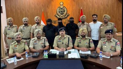 While the main accused remains at large, police have arrested his aides Vansh, alias Kali; Sameer alias Kaka; and Sameer alias Poppy, who lobbed the petrol bomb at the house of complainant Darshan Kumar. (HT) While the main accused remains at large, police have arrested his aides Vansh, alias Kali; Sameer alias Kaka; and Sameer alias Poppy, who lobbed the petrol bomb at the house of complainant Darshan Kumar. (HT)