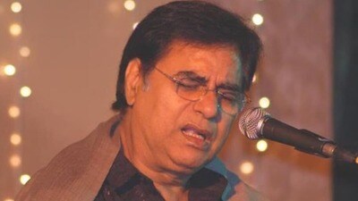 ছেলেকে হারানোর পর এই গানটি গেয়েছিলেন জগজিৎ ছেলেকে হারানোর পর এই গানটি গেয়েছিলেন জগজিৎ