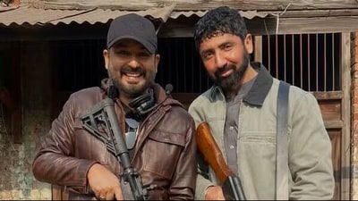 Dhurandhar Actor: పాకిస్థాన్ను వాళ్ల నేతల కంటే మేమే బాగా నడపగలం: ధురంధర్ 2 నటుడు ముస్తాఫా అహ్మద్ సెటైర్ Dhurandhar Actor: పాకిస్థాన్ను వాళ్ల నేతల కంటే మేమే బాగా నడపగలం: ధురంధర్ 2 నటుడు ముస్తాఫా అహ్మద్ సెటైర్