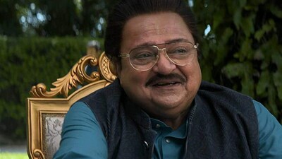 ‘জামিল’-এর জন্য রাকেশকে বাড়তি টাকা দেন প্রযোজক? (IMDb) ‘জামিল’-এর জন্য রাকেশকে বাড়তি টাকা দেন প্রযোজক? (IMDb)