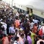 వేసవిలో రద్దీ (ప్రతీకాత్మక చిత్రం)