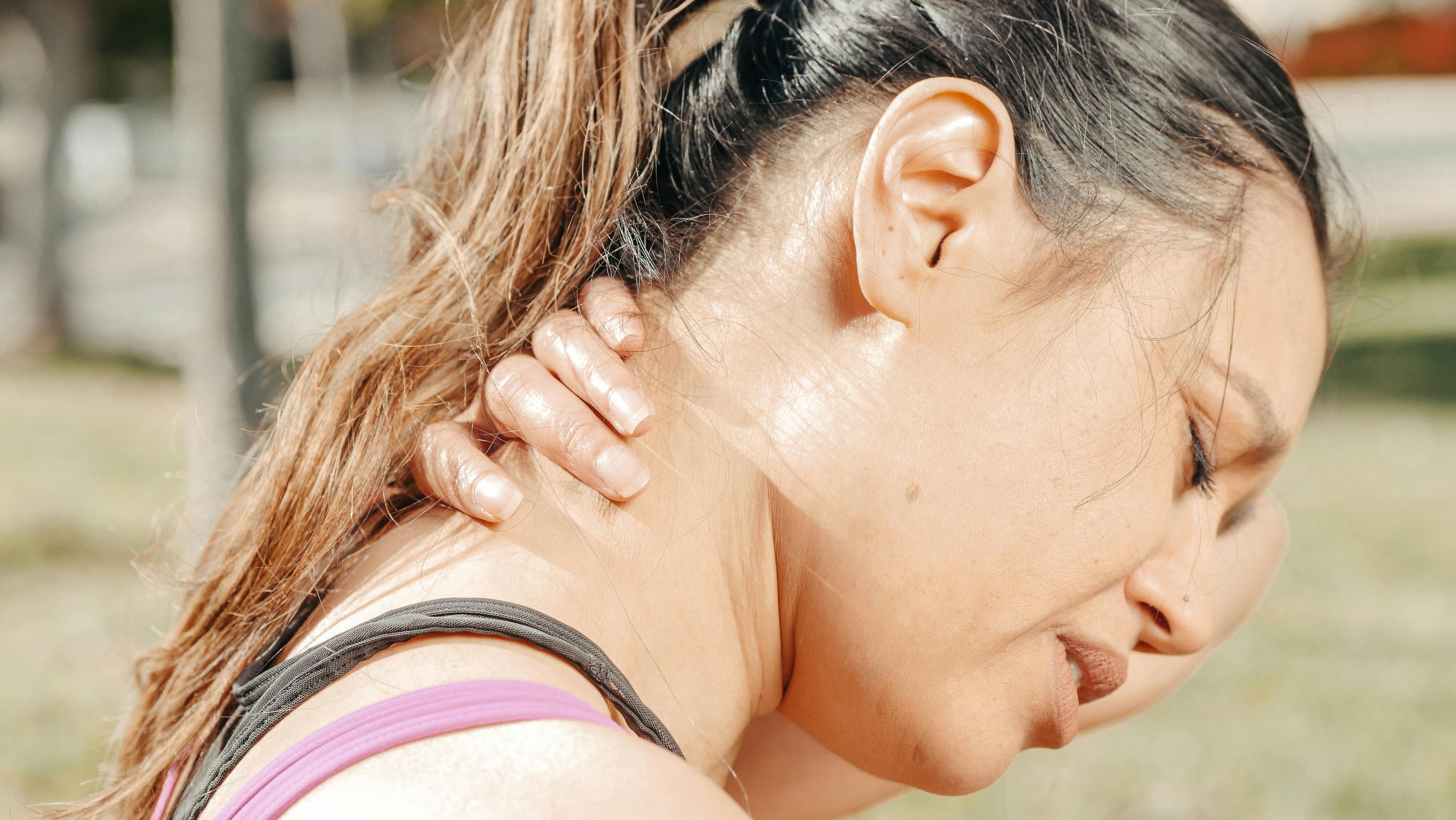 The signs include having pain in your neck, weakness in your arms and hands, and inability to coordinate. (Pexel) The signs include having pain in your neck, weakness in your arms and hands, and inability to coordinate. (Pexel)