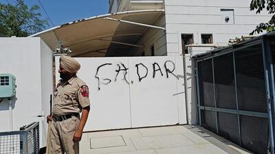 A policeman standing guard outside the house of former cricketer and Rajya Sabha member Harbhajan Singh after protesters defaced his gate in Jalandhar on Saturday. (HT Photo) A policeman standing guard outside the house of former cricketer and Rajya Sabha member Harbhajan Singh after protesters defaced his gate in Jalandhar on Saturday. (HT Photo)