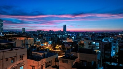 A tenant in Bengaluru sparked a debate after alleging a ₹60,000 deposit loss due to undisclosed lease changes and repair charges including tiles, fan, grills and repainting. (Picture for representational purposes only) (Pexels) A tenant in Bengaluru sparked a debate after alleging a ₹60,000 deposit loss due to undisclosed lease changes and repair charges including tiles, fan, grills and repainting. (Picture for representational purposes only) (Pexels)