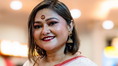 বৈশাখের গরমে সুস্থ থাকতে কী কী খাচ্ছেন কনীনিকা?