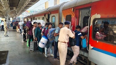 చర్లపల్లి - అనకాపల్లి మధ్య వీక్లీ ఎక్స్ప్రెస్ చర్లపల్లి - అనకాపల్లి మధ్య వీక్లీ ఎక్స్ప్రెస్