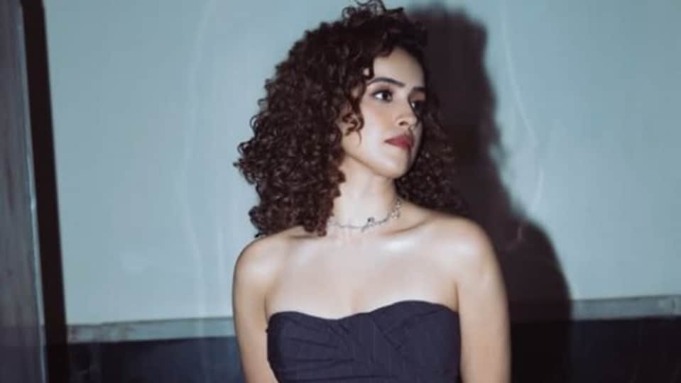 <p>డార్క్ కామెడీ మూవీగా తెరకెక్కిన టోస్టర్ మూవీ ఇప్పుడు నెట్ ఫ్లిక్స్ లో స్ట్రీమింగ్ అవుతోంది. </p>(instagram-Sanya Malhotra)