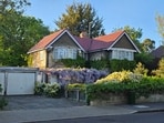 Arnav Gupta said this house in London is priced at  <span class='webrupee'>₹</span>5 crore. 